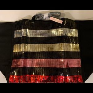 Victoria’s Secret or night bag